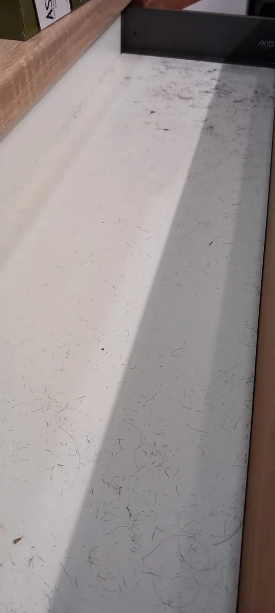 Bijela površina prije čišćenja